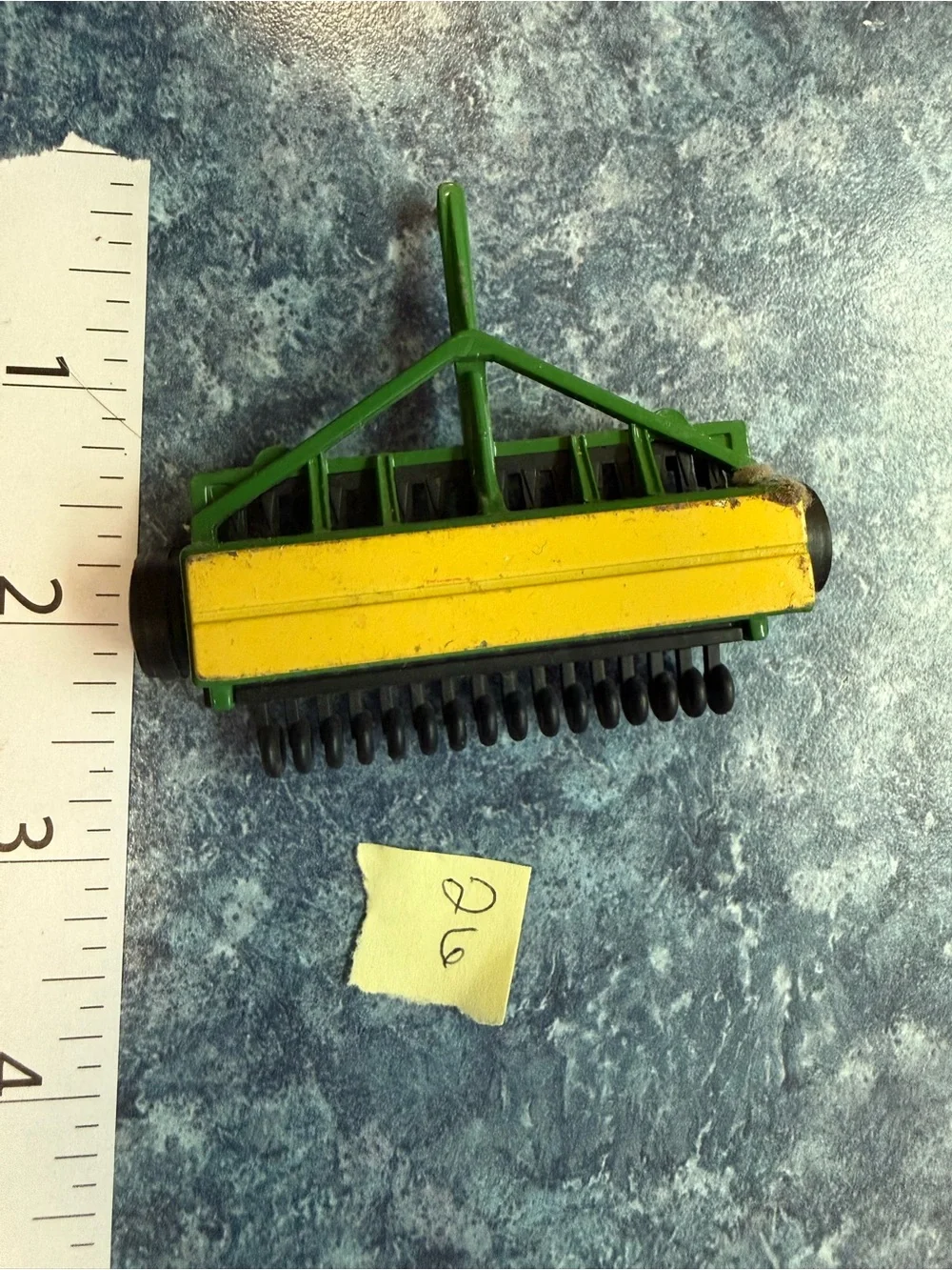 ERTL- Vintage Die Cast John Deere Green and Yellow Toy Seed Planter Accessory